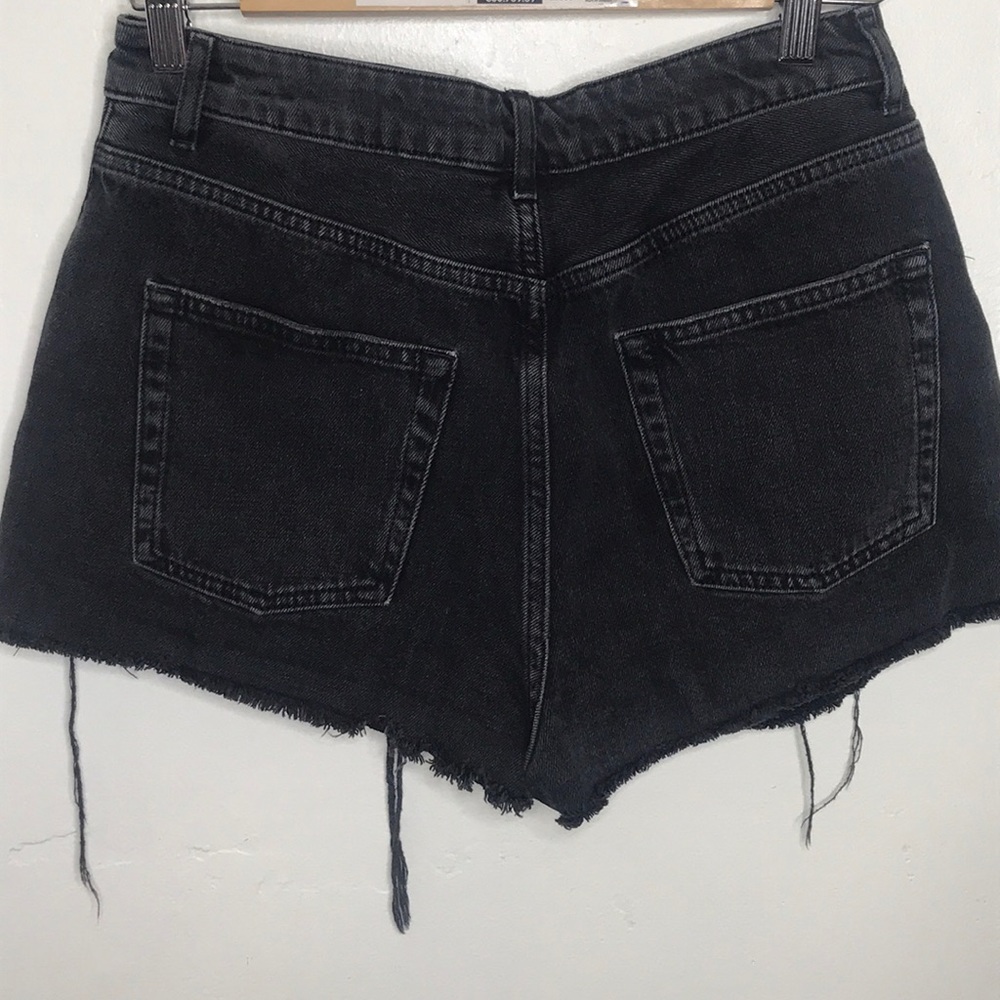 Topshop Black Denim Cut Off Moto Shorts NWT - Picture 4 of 6